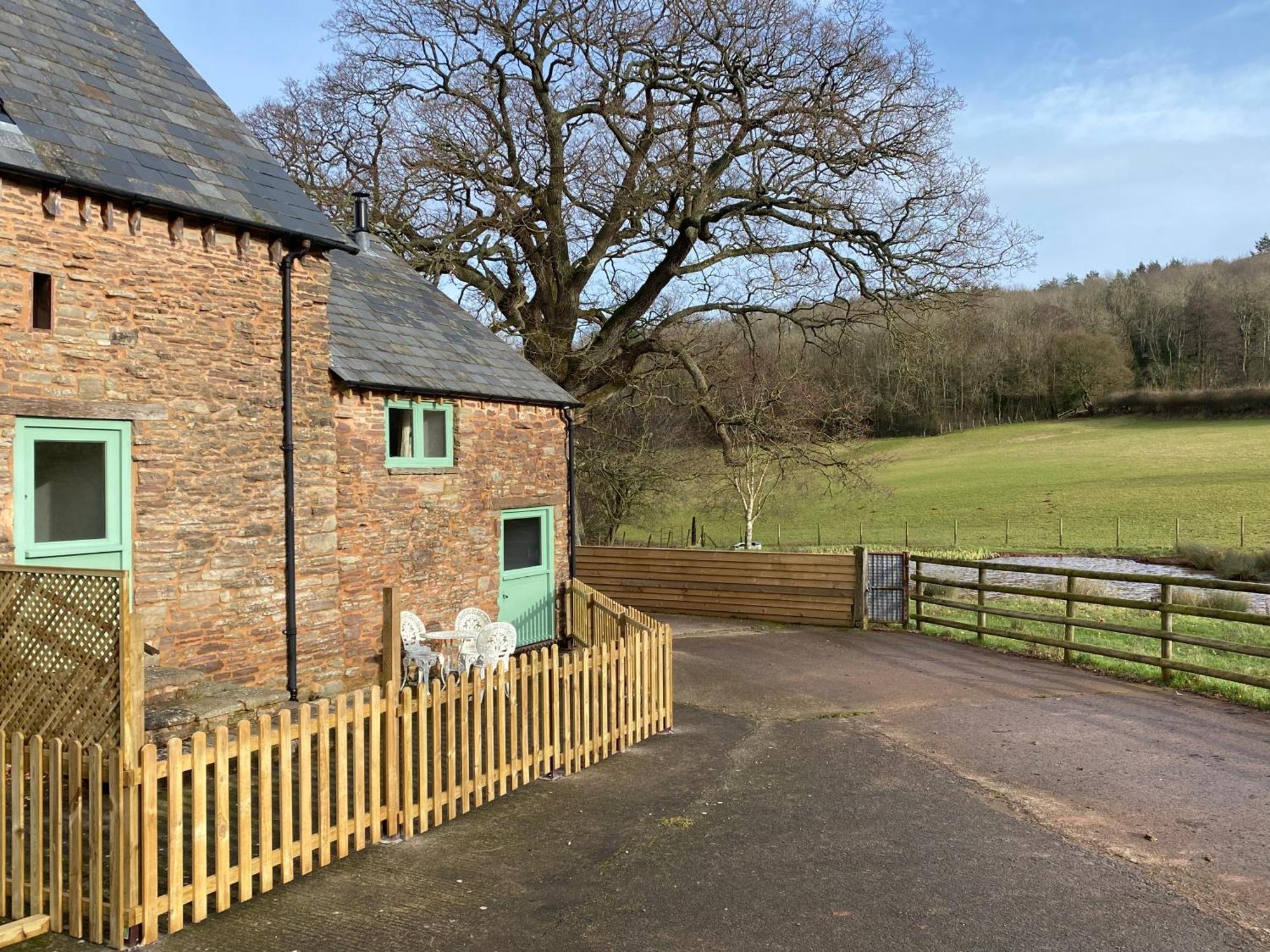 Oaklands Cottage On A Rural Farm Dingestow Екстер'єр фото